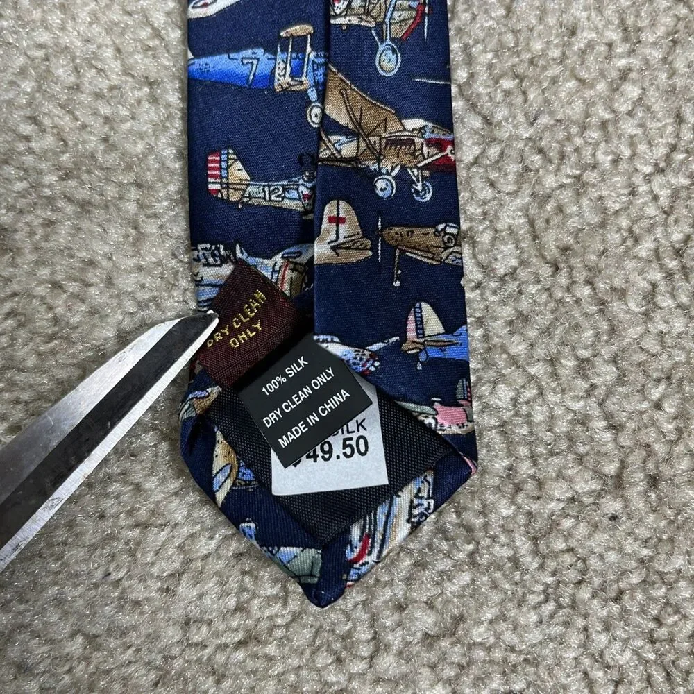 NWT Airplane Tie 100% Silk World‎ War II Navy Museum Artifacts Tie